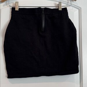 Miss 8 Black Zip Front Mini Skirt Size Small